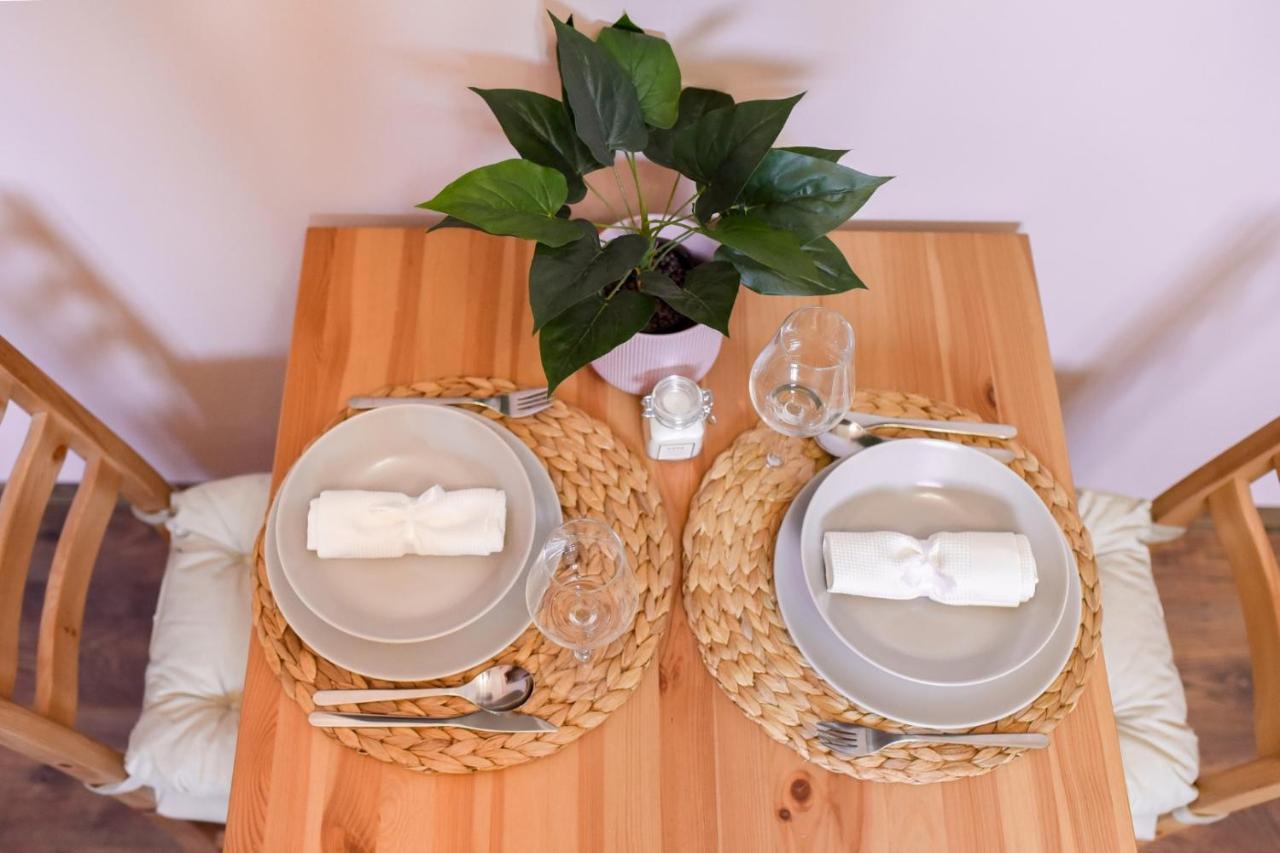 Le Petit & Cosy - Best Location Old Town & Quiet Bucarest Esterno foto