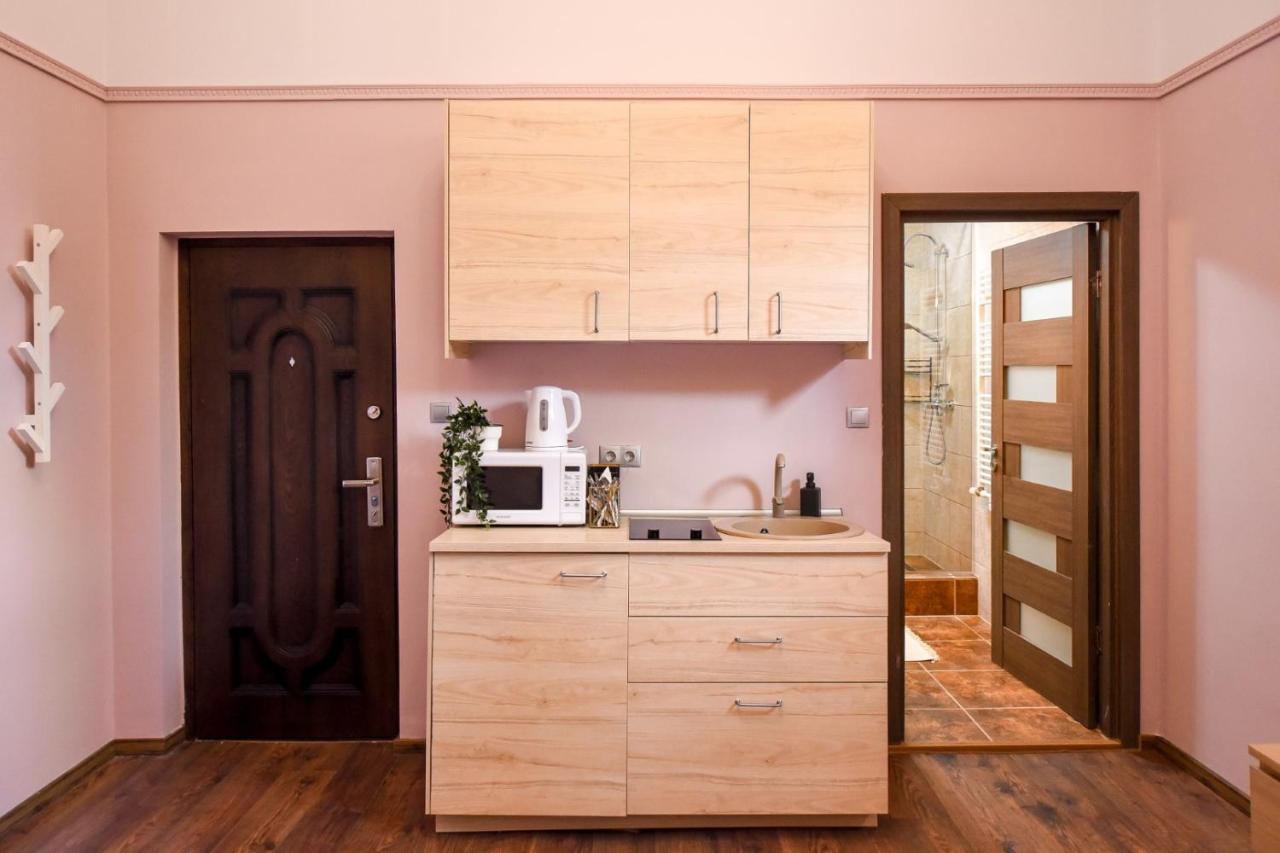 Le Petit & Cosy - Best Location Old Town & Quiet Bucarest Esterno foto